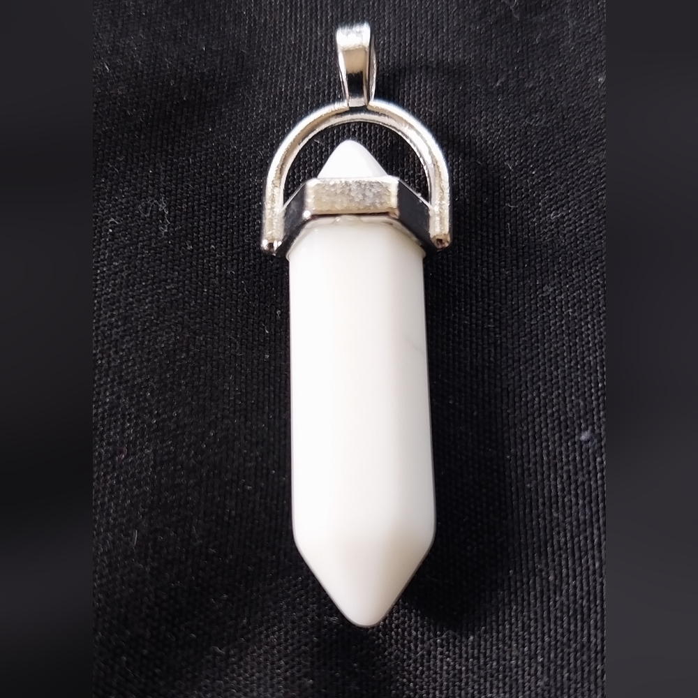 Natural Quartz Crystal Stone Necklace